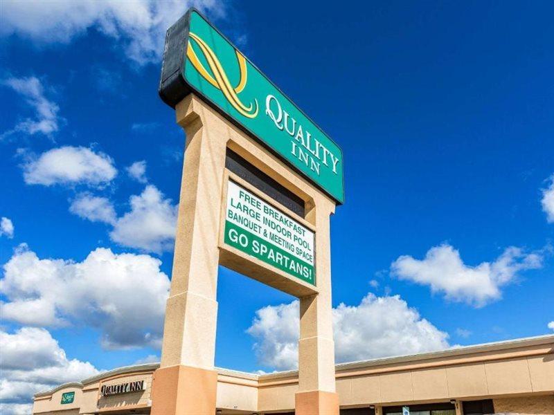 Quality Inn University Lansing Bagian luar foto
