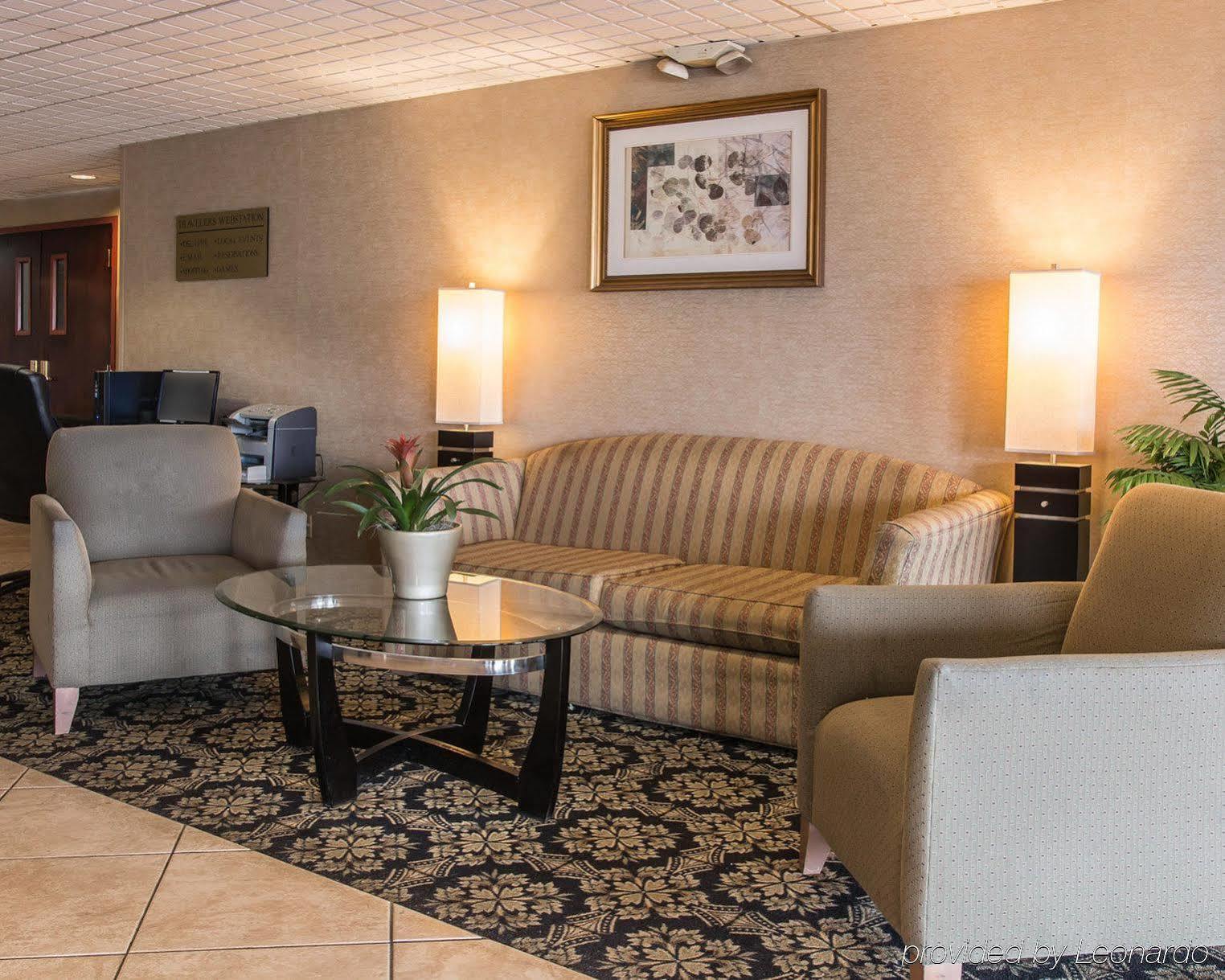 Quality Inn University Lansing Bagian luar foto